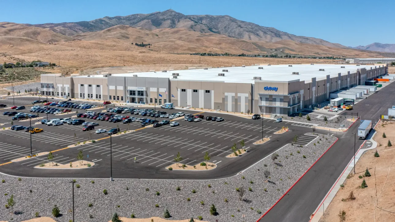 Commercial Completed Project Chewy.com Distribution Center Contractor Clayco